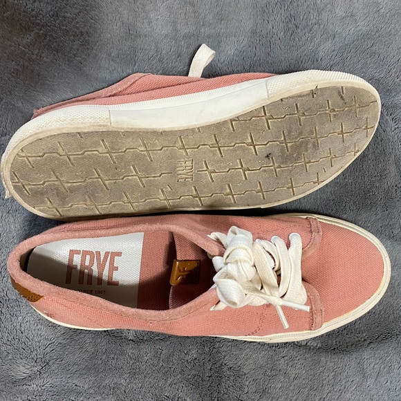 Frye Shoes - Picture 2 of 3